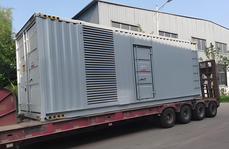 1100kw high-voltage generator is being loaded onto the vehicle