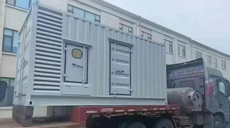 Silent diesel generator set is ready to be sent to Indonesia and loaded into the port